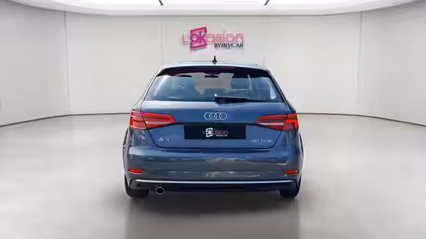 AUDI A3 SPORTBACK 4 / 32