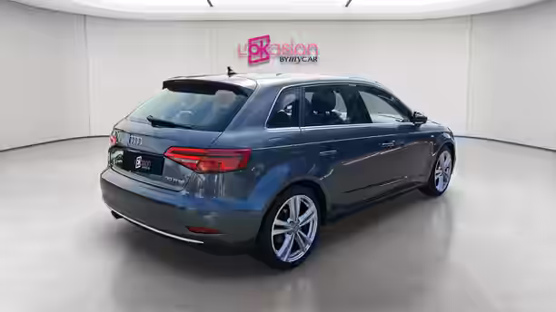 AUDI A3 SPORTBACK 5 / 32