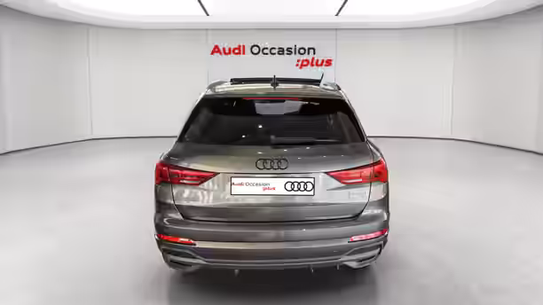 AUDI Q3 4 / 32