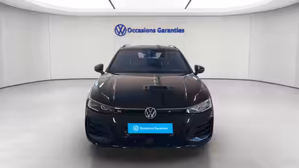 VOLKSWAGEN PASSAT 8 / 19