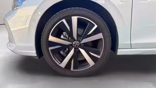 VOLKSWAGEN GOLF 16 / 27