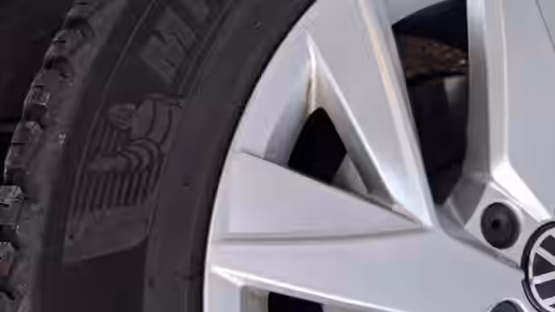 VOLKSWAGEN TIGUAN 36 / 41