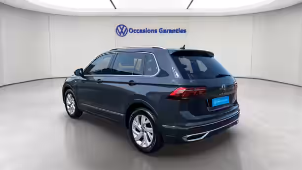 VOLKSWAGEN TIGUAN 3 / 29