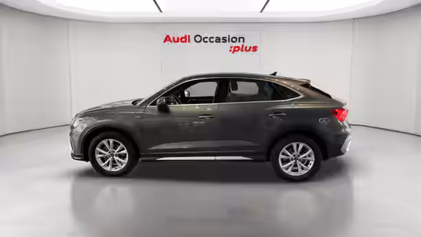 AUDI Q3 SPORTBACK 2 / 32