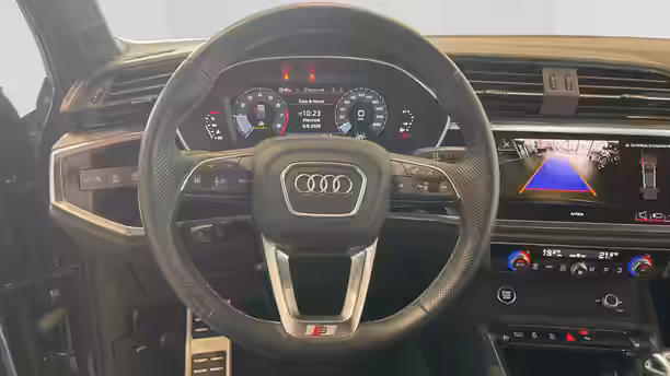 AUDI Q3 SPORTBACK 10 / 32