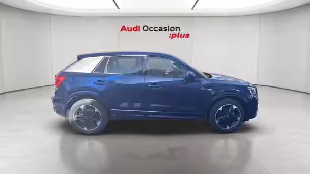 AUDI Q2 6 / 13