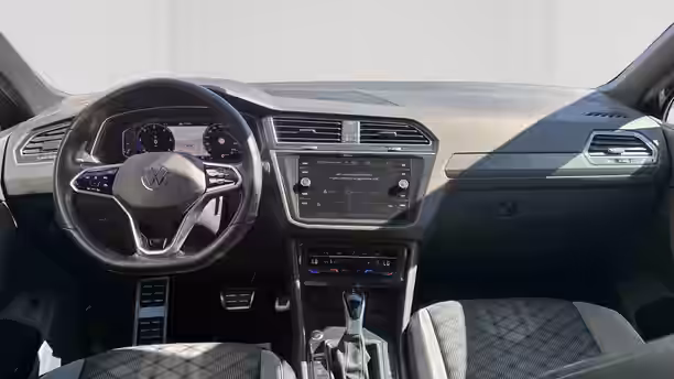 VOLKSWAGEN TIGUAN 9 / 25