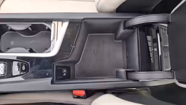 VOLVO XC60 74 / 104