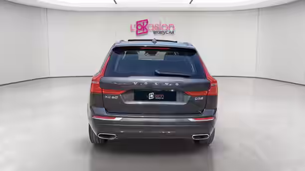 VOLVO XC60 4 / 104