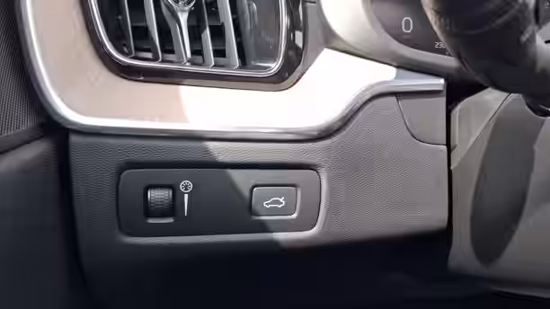 VOLVO XC60 77 / 104
