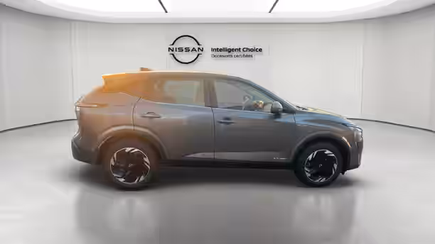 NISSAN QASHQAI 6 / 20