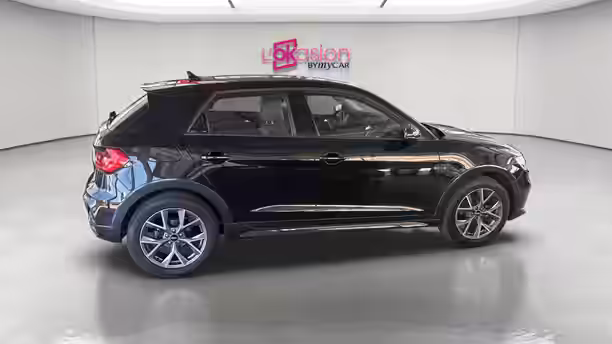 AUDI A1 ALLSTREET 6 / 18