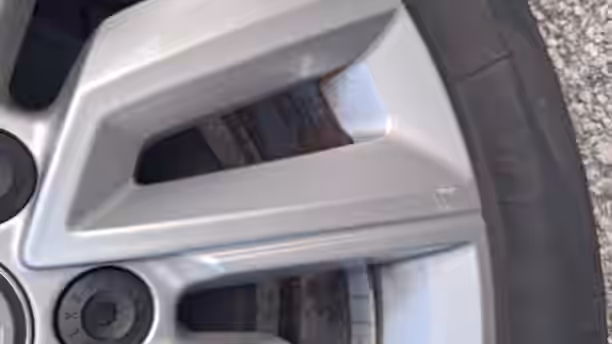 VOLKSWAGEN T-CROSS 38 / 40