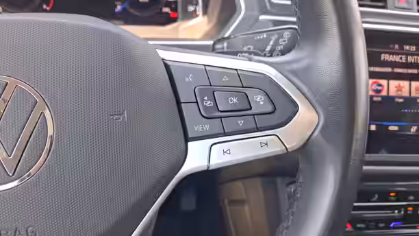 VOLKSWAGEN TIGUAN 28 / 39