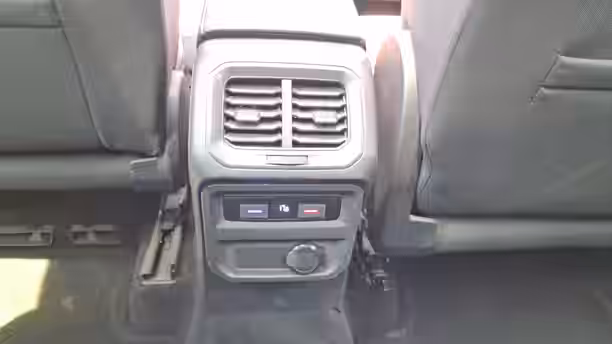VOLKSWAGEN TIGUAN 24 / 39