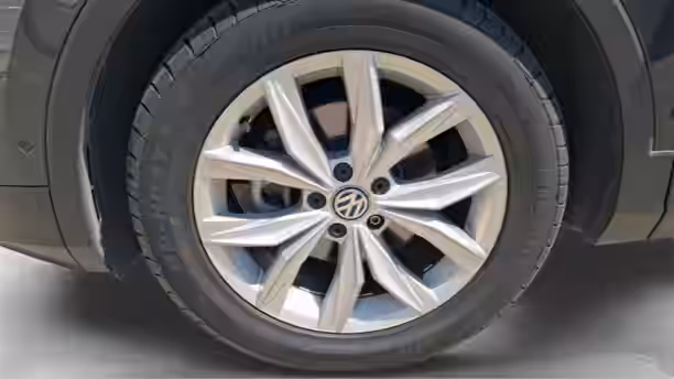 VOLKSWAGEN TIGUAN 14 / 39