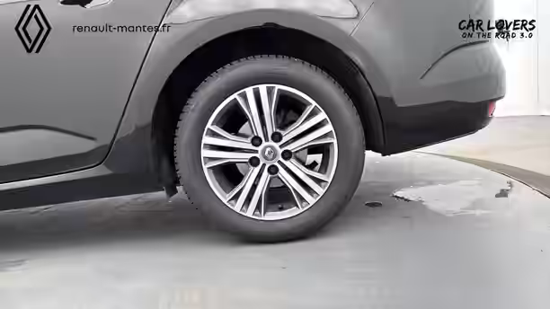 RENAULT MEGANE IV ESTATE 10 / 34
