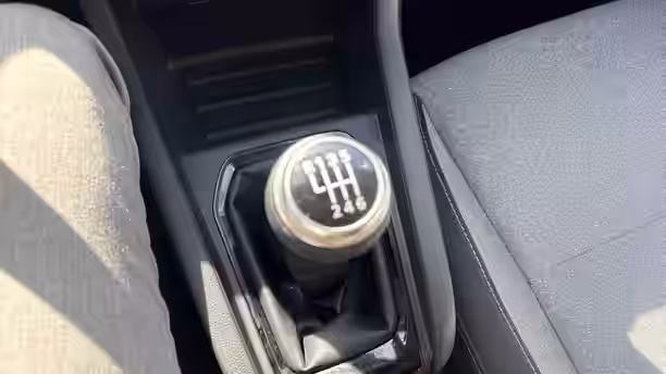 RENAULT CLIO V 12 / 23