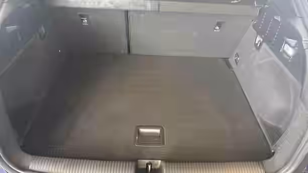 AUDI Q2 12 / 18