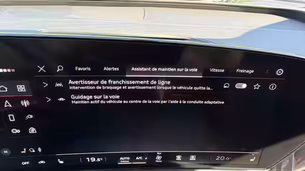 AUDI Q6 E-TRON 28 / 34