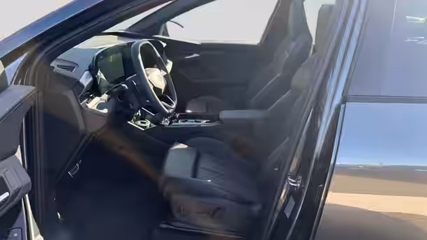 AUDI Q6 E-TRON 19 / 34