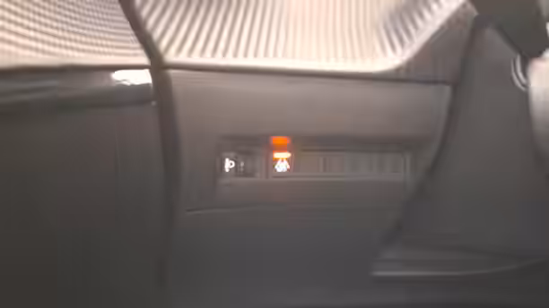 PEUGEOT 208 30 / 40
