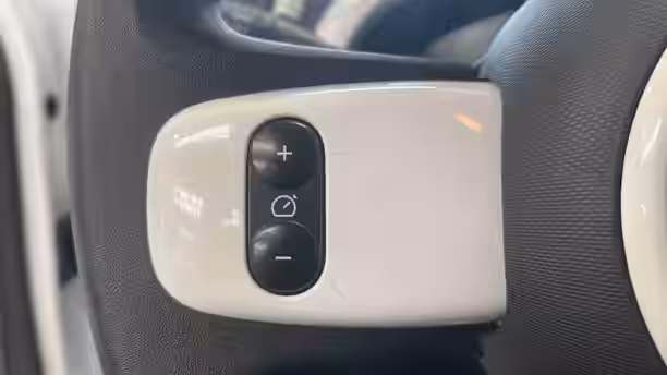 RENAULT TWINGO E-TECH ELECTRIQUE 20 / 23