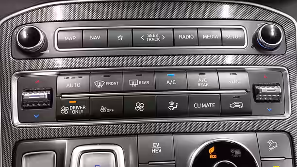 HYUNDAI SANTA FE 21 / 34