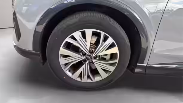AUDI Q4 E-TRON 16 / 35