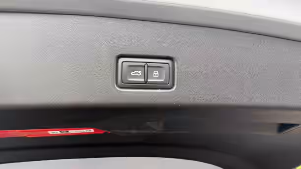 AUDI Q4 E-TRON 17 / 35