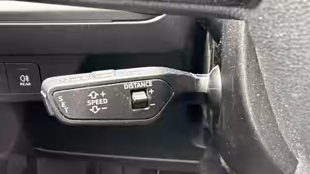 AUDI Q4 E-TRON 35 / 35