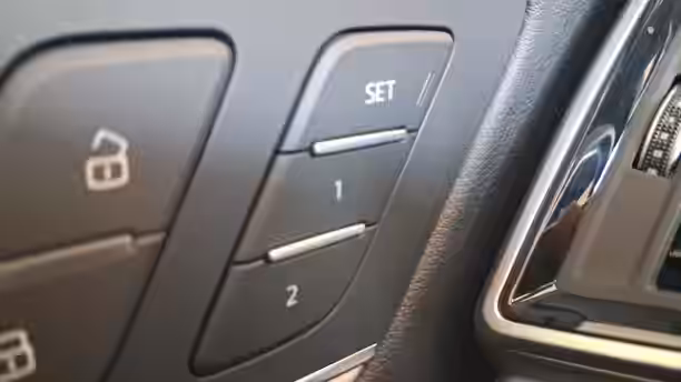 AUDI Q5 30 / 34