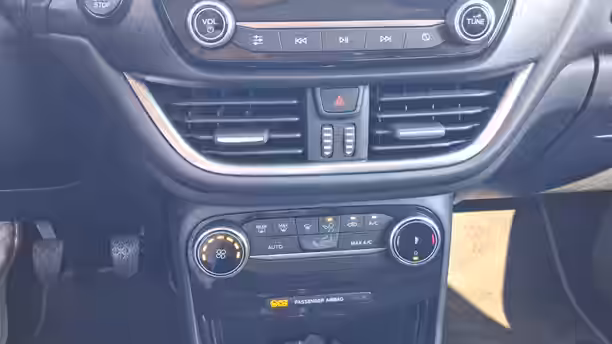 FORD PUMA 21 / 51