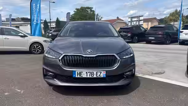 SKODA FABIA 8 / 22