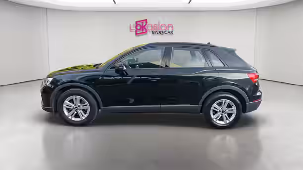 AUDI Q3 2 / 20