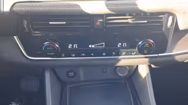 NISSAN QASHQAI 18 / 21