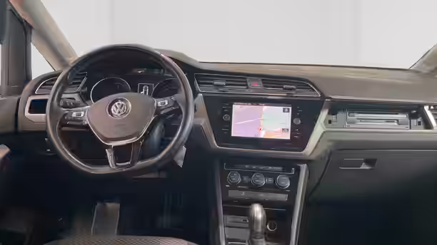 VOLKSWAGEN TOURAN 9 / 21