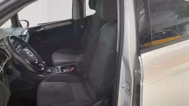 VOLKSWAGEN TOURAN 11 / 21