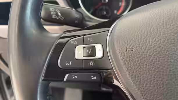 VOLKSWAGEN TOURAN 18 / 21