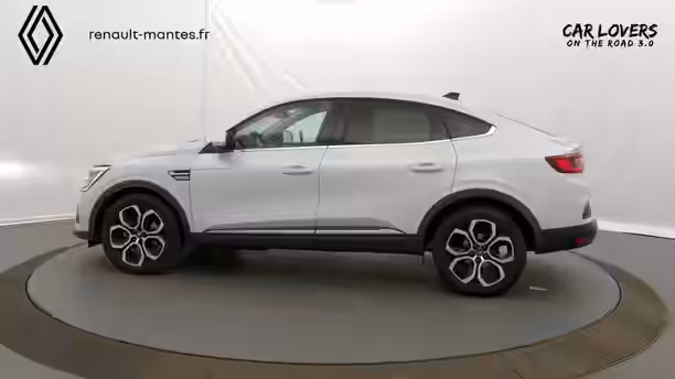 RENAULT ARKANA 29 / 33