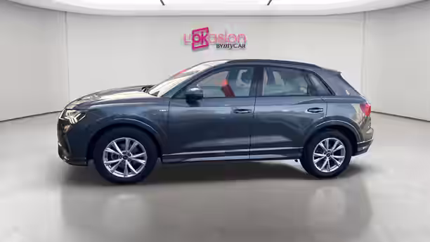 AUDI Q3 2 / 31