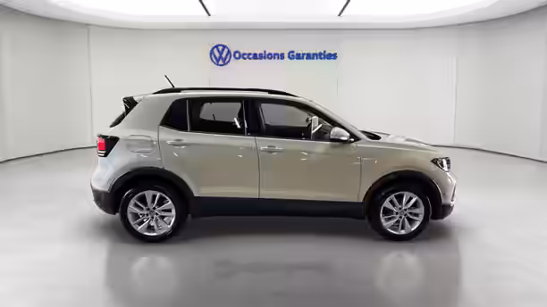 VOLKSWAGEN T-CROSS 6 / 17