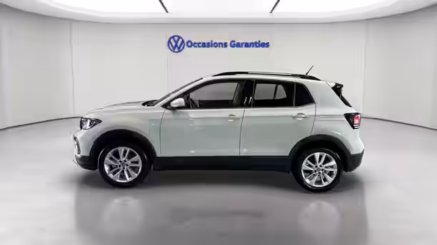VOLKSWAGEN T-CROSS 2 / 17