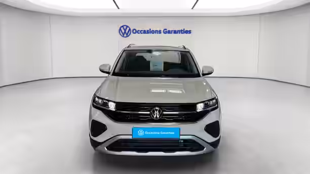 VOLKSWAGEN T-CROSS 8 / 17