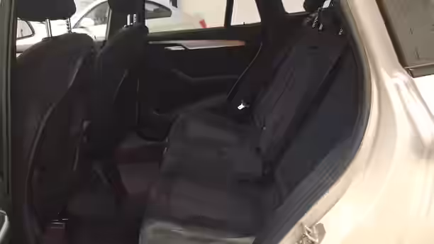 BMW X1 F48 12 / 25