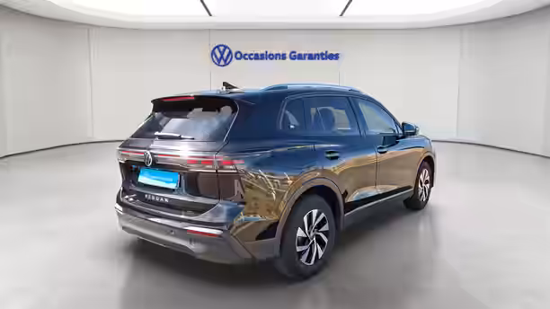 VOLKSWAGEN TIGUAN 5 / 25
