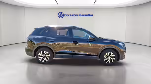 VOLKSWAGEN TIGUAN 6 / 25