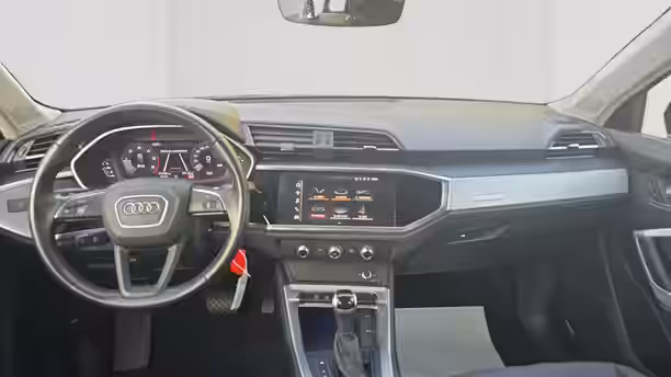 AUDI Q3 10 / 20
