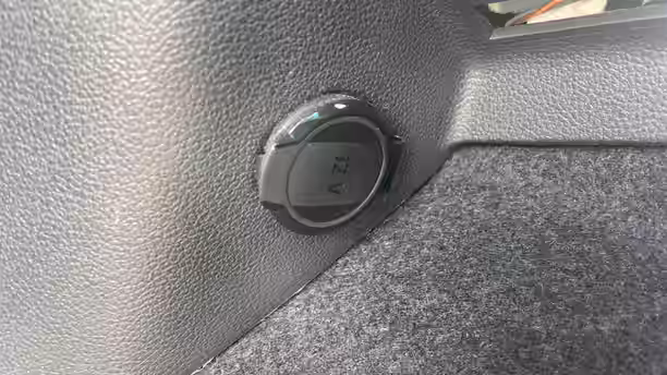 VOLKSWAGEN GOLF 15 / 37