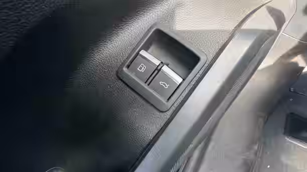 AUDI Q5 SPORTBACK 31 / 32